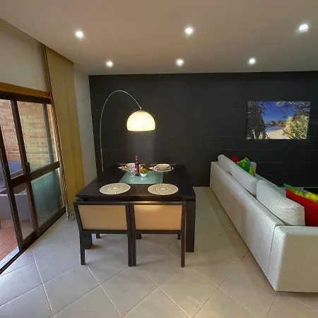 Sunset Apartment *